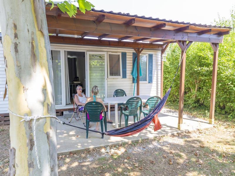 Camping Sites Et Paysages Les Pres Hauts Sisteron Kültér fotó